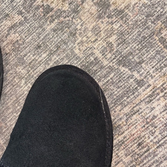 NWOT Koolaburra by Ugg Black Fur Slippers - Picture 4 of 4